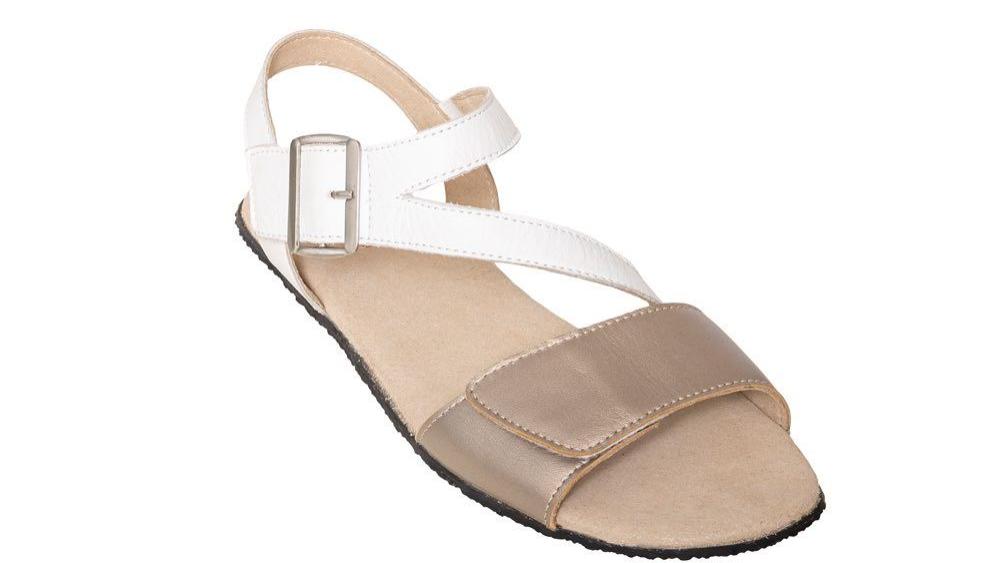 barfuss_sandale_juliet_white-pearl_schräg-rechts