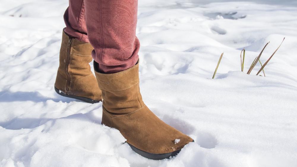 SoleRunner-Larissa cognac-im-schnee